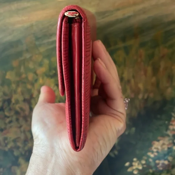Louis Vuitton Red Epi Leather Sarah Long Wallet . Authentic. Preowned.
